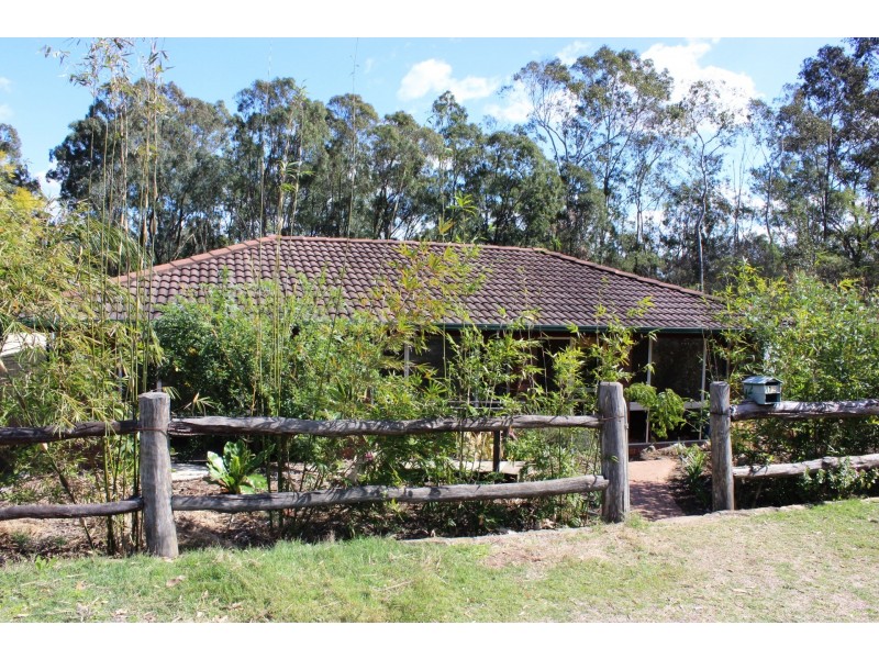 16 Air Force Road, Helidon QLD 4344