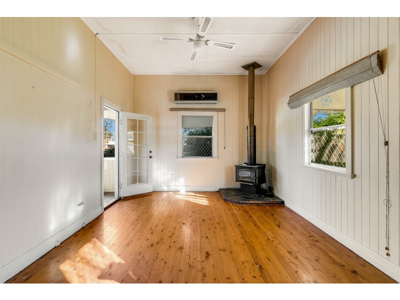 37 Hume Street, Pittsworth QLD 4356