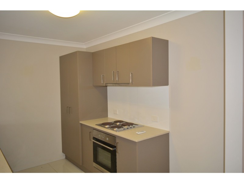 1/20A Alpine Court, Cranley QLD 4350
