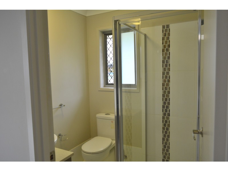 1/20A Alpine Court, Cranley QLD 4350