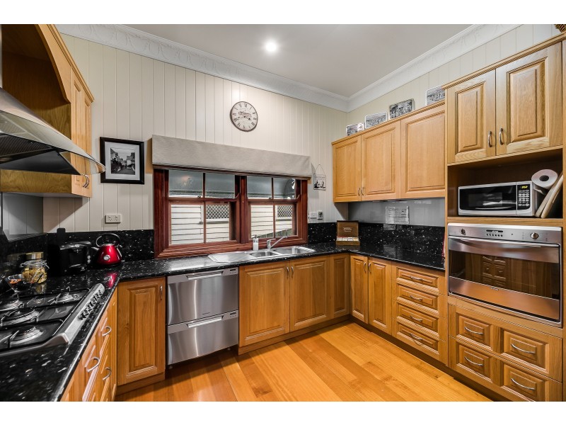 1 & 3/4 Burstow Street, East Toowoomba QLD 4350