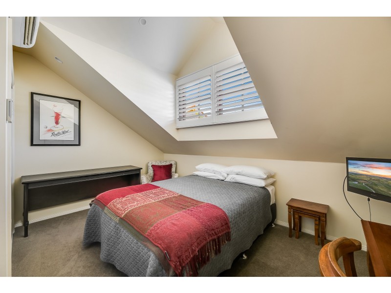 1 & 3/4 Burstow Street, East Toowoomba QLD 4350