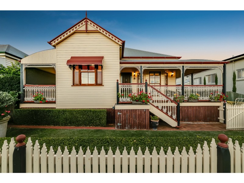 1 & 3/4 Burstow Street, East Toowoomba QLD 4350