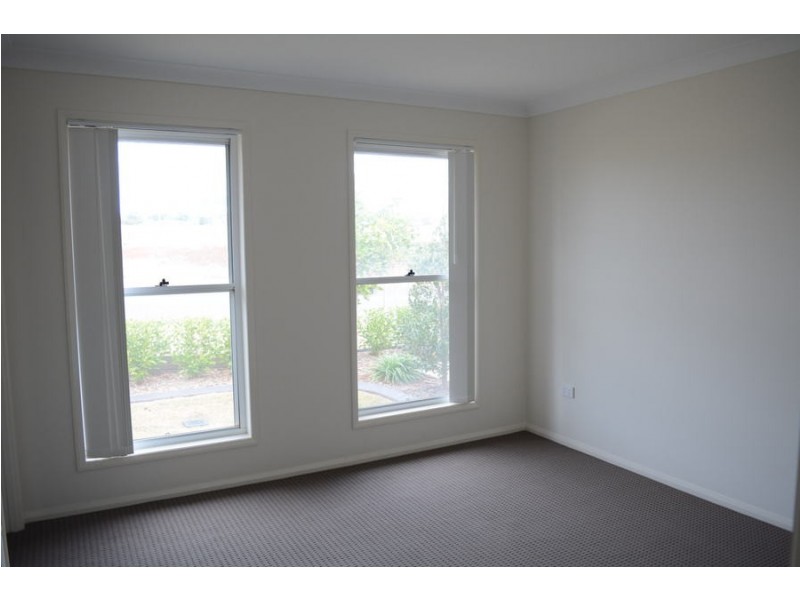 1/41 Highgrove Drive, Highfields QLD 4352