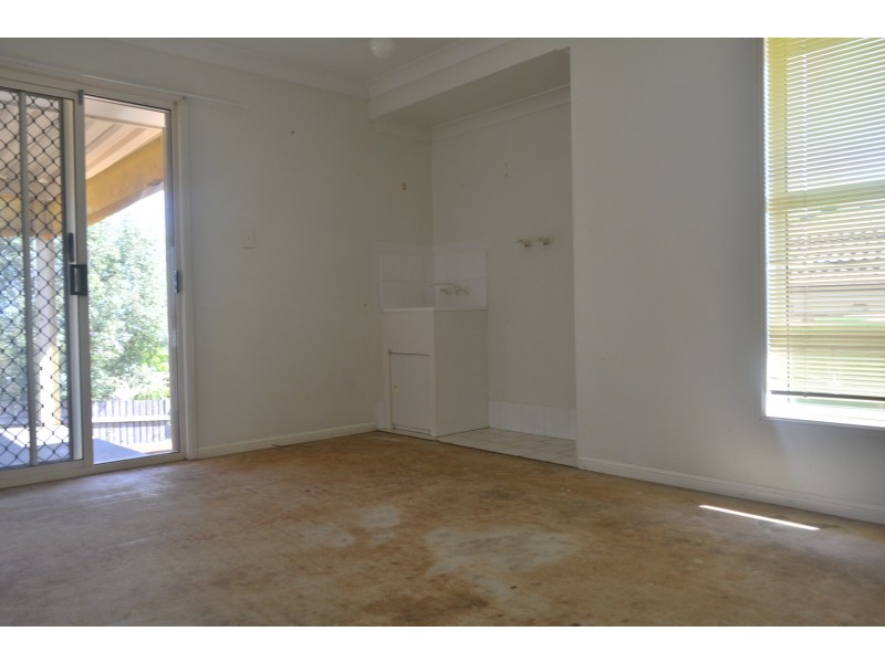 72 Glenvale Road, Harristown QLD 4350