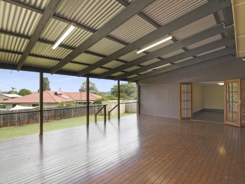 32 Long Street, Rangeville QLD 4350