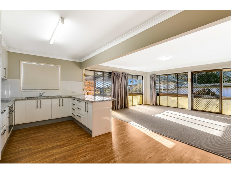 2/316 Hume Street, Centenary Heights QLD 4350