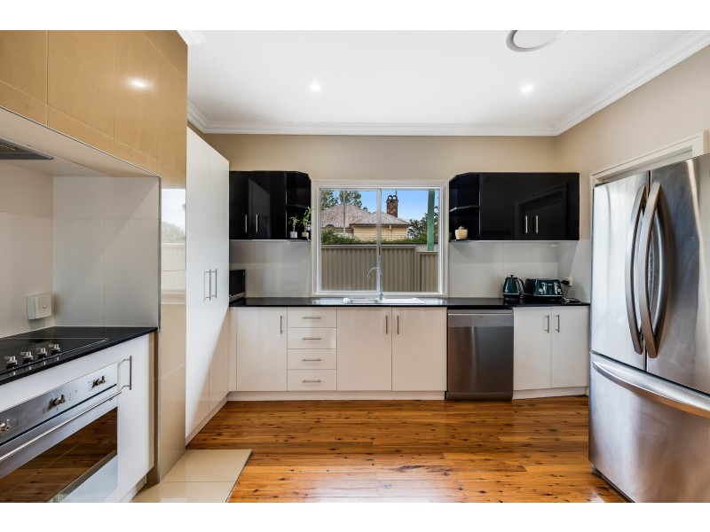 87 Phillip Street, South Toowoomba QLD 4350