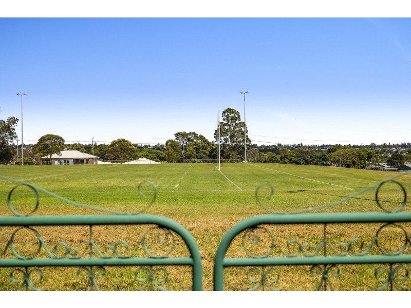 313 Hume Street, South Toowoomba QLD 4350