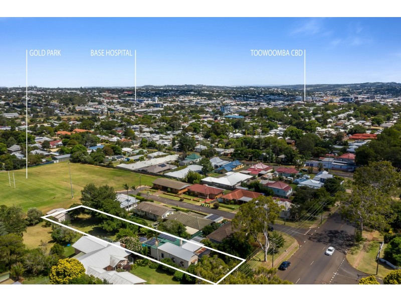 313 Hume Street, South Toowoomba QLD 4350