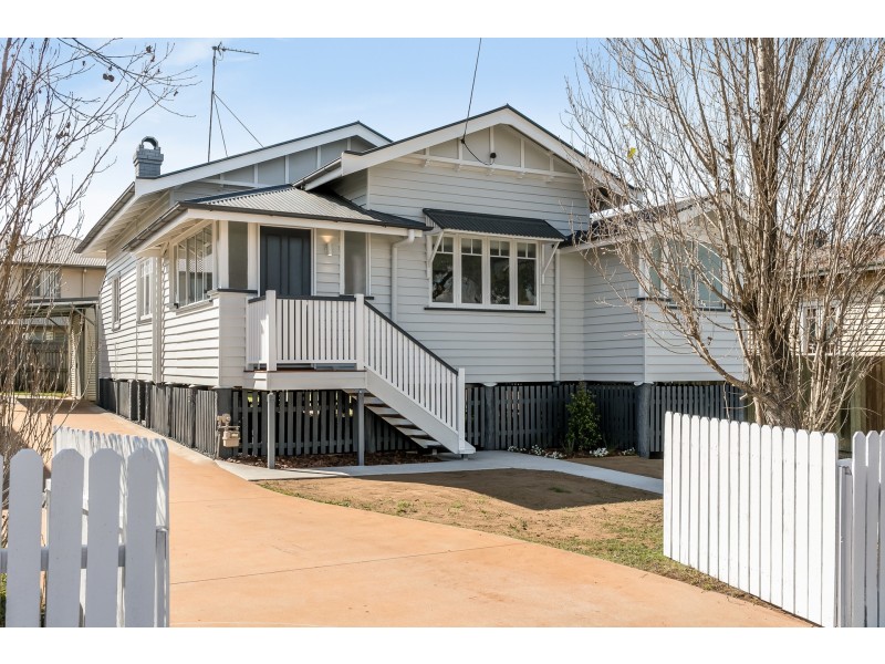 341 Margaret Street, Newtown QLD 4350