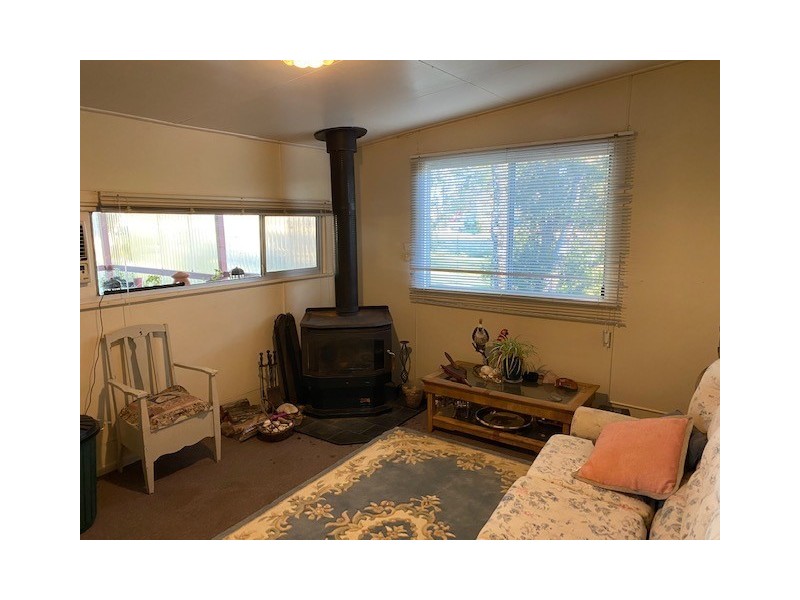 81 Logan Road, Clifton QLD 4361