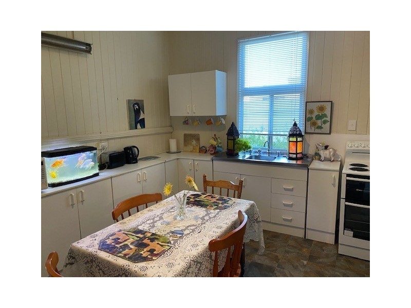 81 Logan Road, Clifton QLD 4361