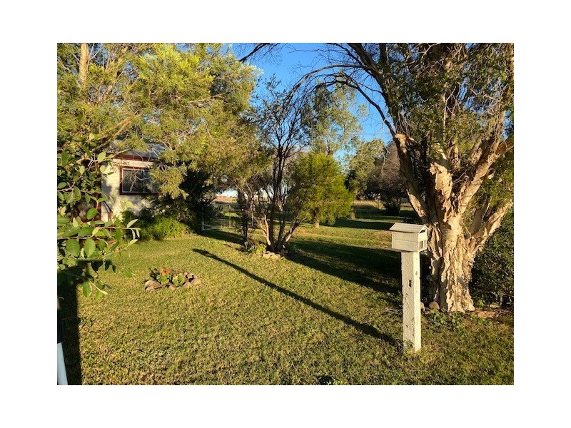 81 Logan Road, Clifton QLD 4361