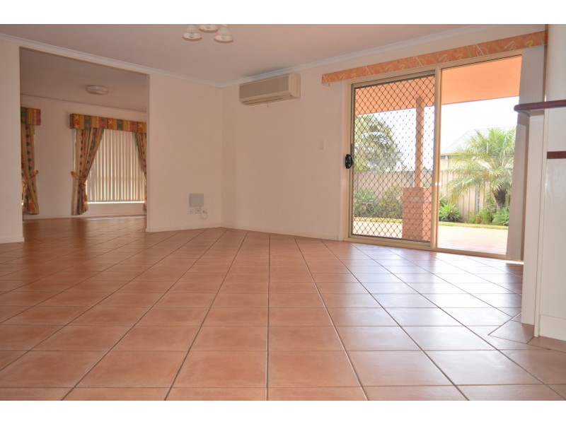 533 Hume Street, Kearneys Spring QLD 4350