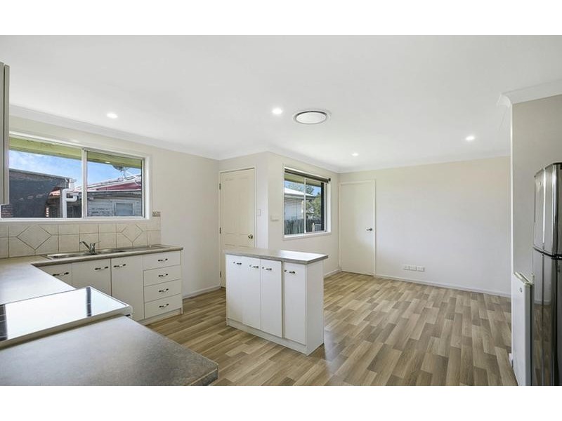 11 Rose Street, Wilsonton QLD 4350