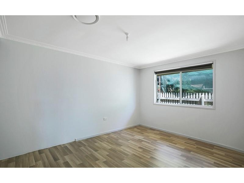 11 Rose Street, Wilsonton QLD 4350