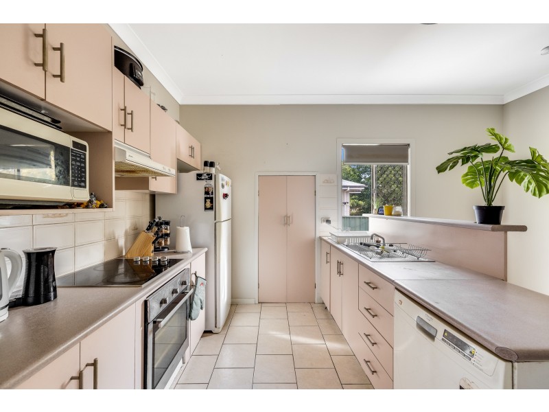 10 Power Street, Harristown QLD 4350