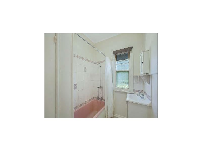 24 Stone Street, Wilsonton QLD 4350