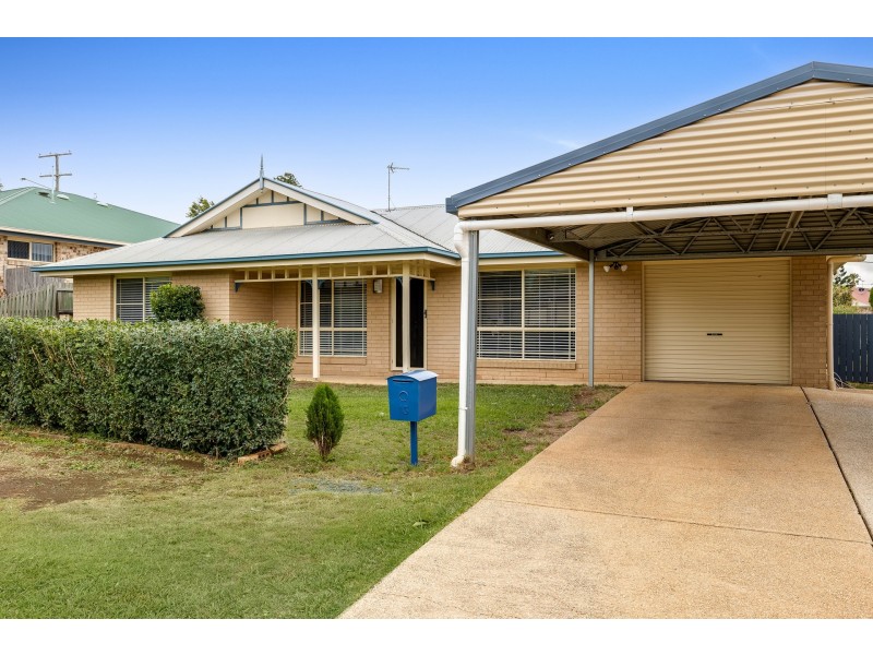 13 Bunya Street, Kearneys Spring QLD 4350