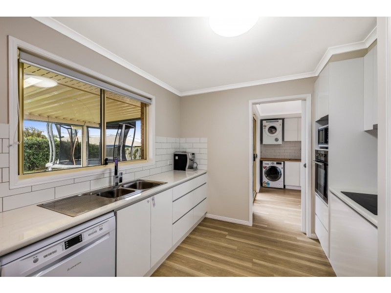 13 Bunya Street, Kearneys Spring QLD 4350