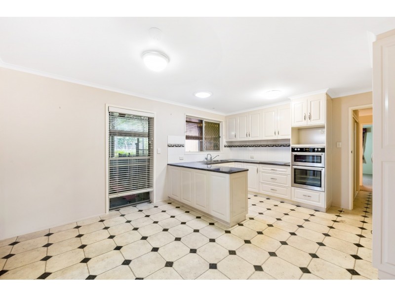 7 Cullen Court, Rockville QLD 4350