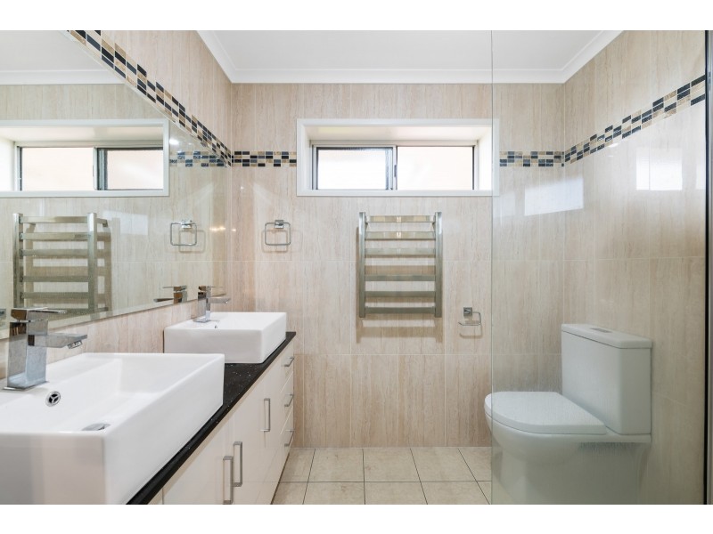 7 Cullen Court, Rockville QLD 4350