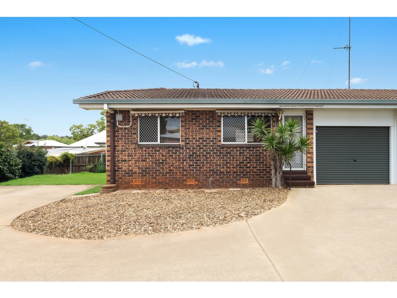 1/6 Victor Street, East Toowoomba QLD 4350