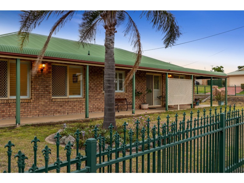 23 Bright Street, Wyreema QLD 4352