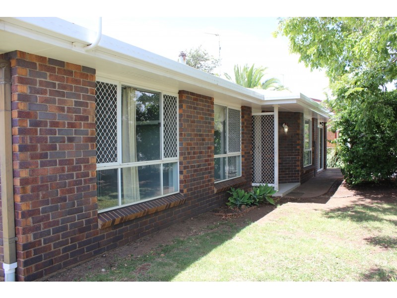 183 Handley Street, Darling Heights QLD 4350