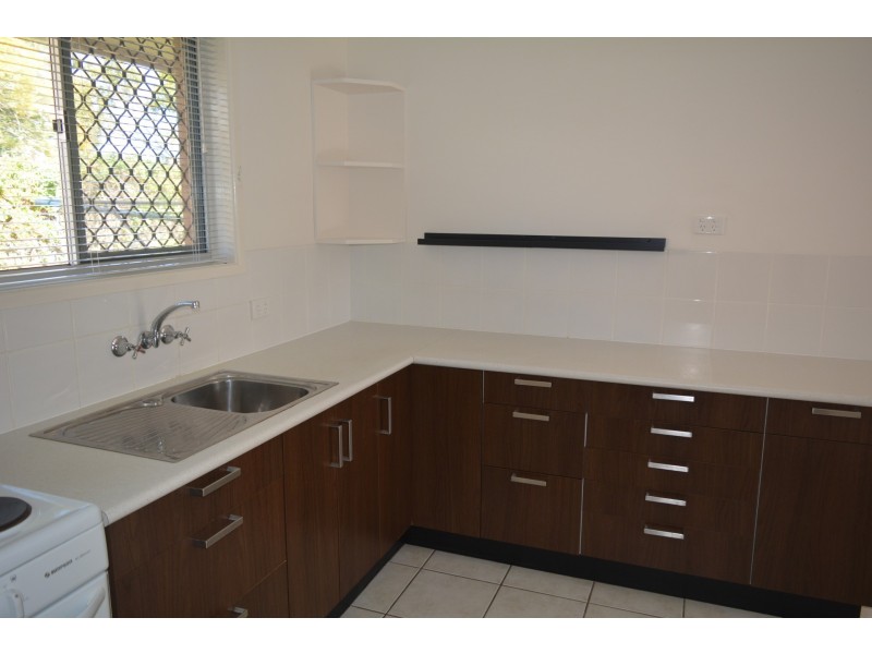 2/20 Kirklees Street, Newtown QLD 4350