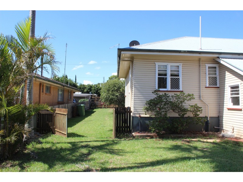 16 Ipswich Street, East Toowoomba QLD 4350