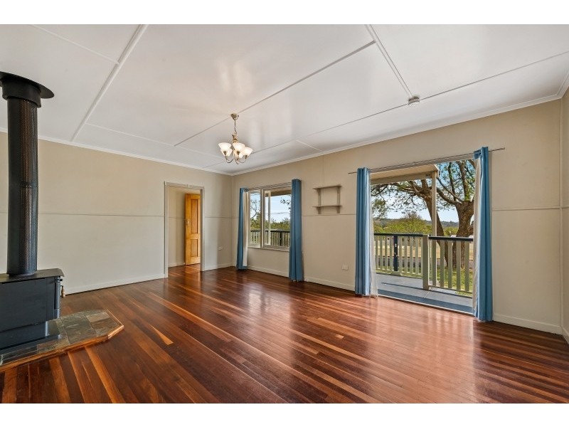 4 Perry Street, Harlaxton QLD 4350