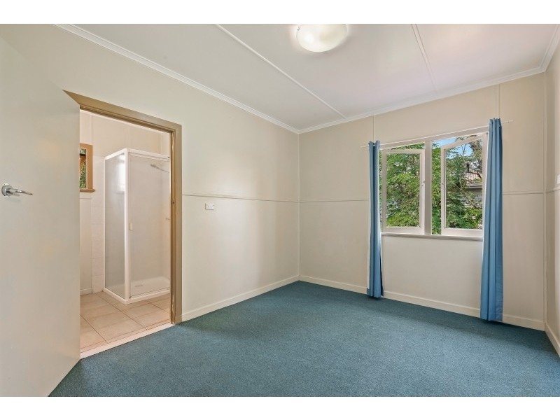 4 Perry Street, Harlaxton QLD 4350