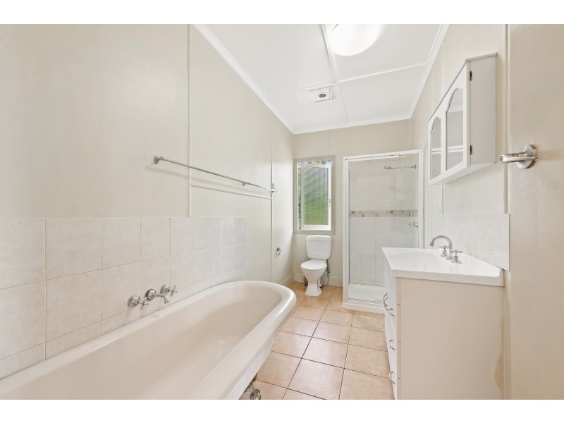4 Perry Street, Harlaxton QLD 4350