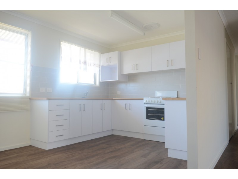 4/8 James Street, Rangeville QLD 4350