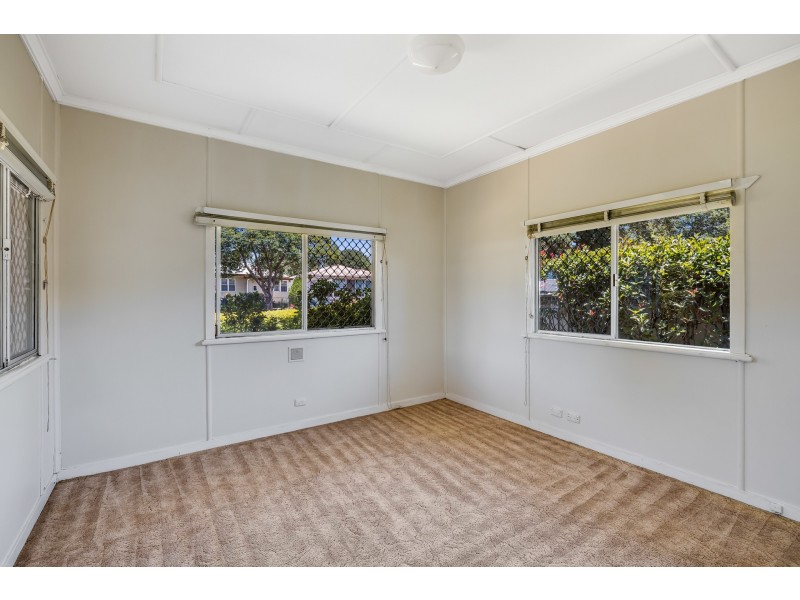 19 Warwick Street, Harristown QLD 4350
