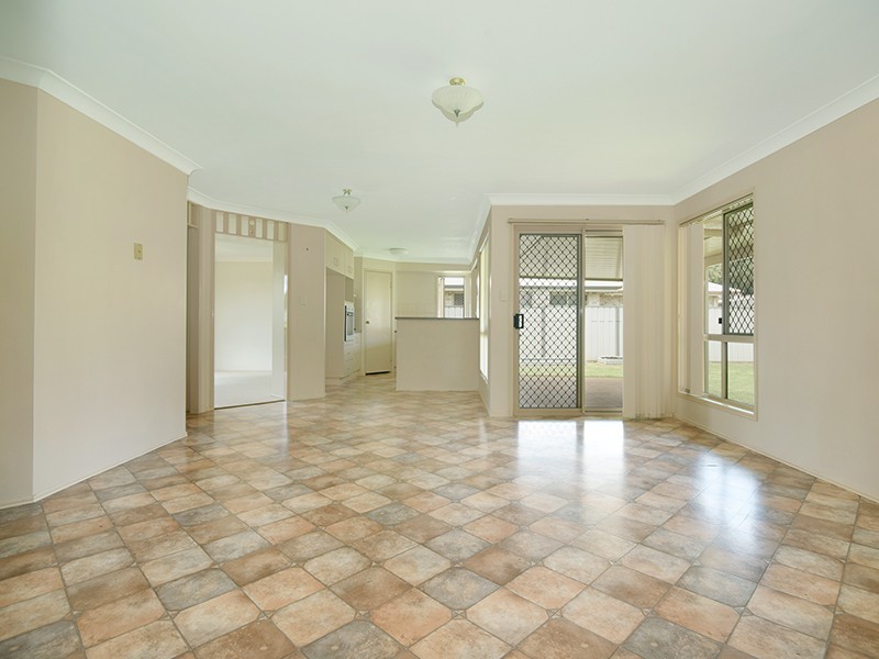 20 Mengel Court, Middle Ridge QLD 4350