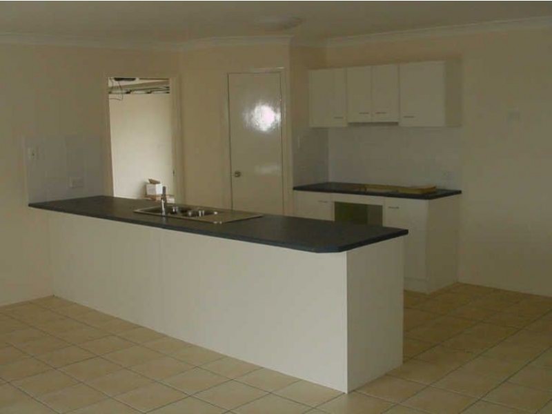 19 Cuttaburra Crescent, Glenvale QLD 4350