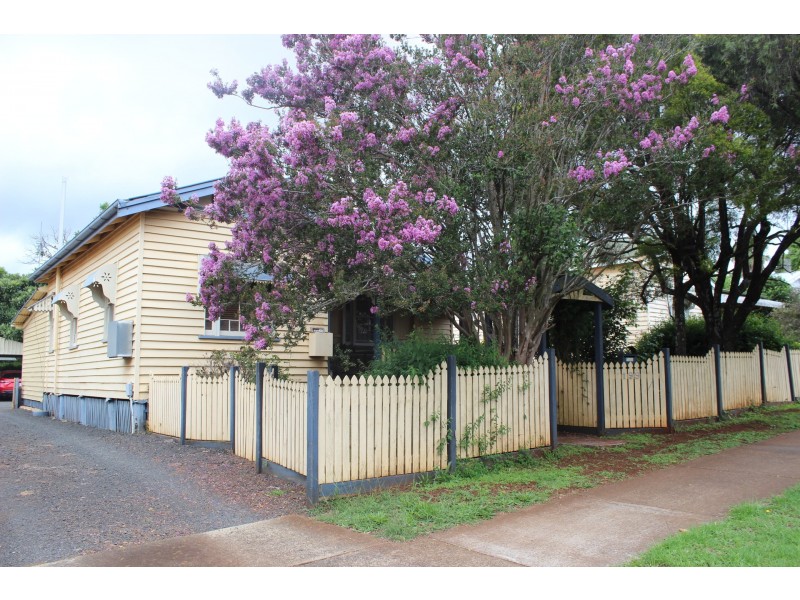 199 Long Street, South Toowoomba QLD 4350