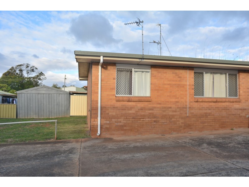10/348 South Street, Harristown QLD 4350