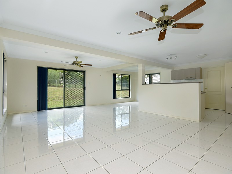 24 Tea Tree Court, Gowrie Junction QLD 4352