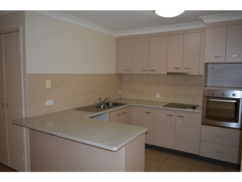3/16 Anzac Avenue, Newtown QLD 4350