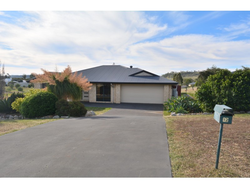 12 Roderick Street, Cotswold Hills QLD 4350