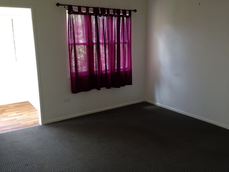 221 MacKenzie Street, Centenary Heights QLD 4350