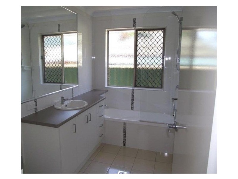 2/16 Price Lane, Toowoomba City QLD 4350