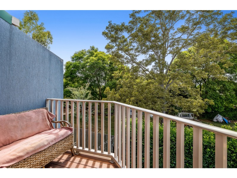 10/247 Herries Street, Newtown QLD 4350