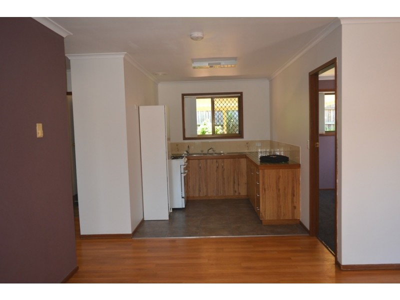2/5 Agnes Street, Centenary Heights QLD 4350