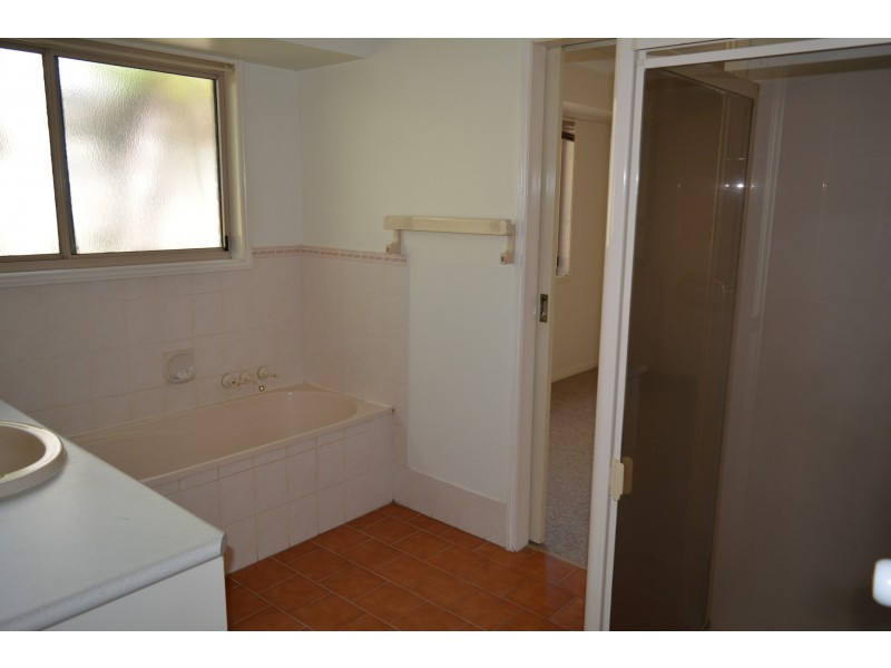 18 Kayser Court, Darling Heights QLD 4350