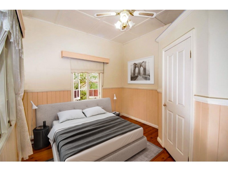 74 Taylor Street, Newtown QLD 4350